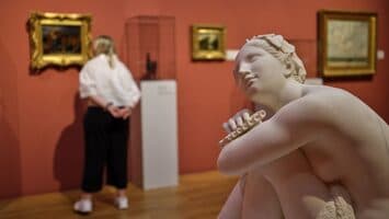 Regelmäßige Führung: Ein Spaziergang durch die Kunst